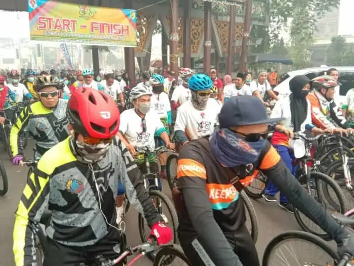 Kabut Asap Tak Halangi Kemeriahan Gowes Nusantara Kota Palangka Raya Kabut Asap Tak Halangi Kemeriahan Gowes Nusantara Kota Palangka Raya