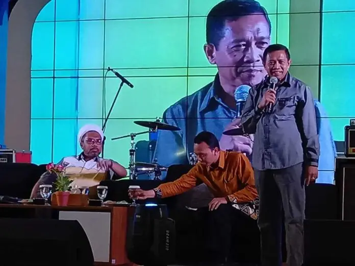 Generasi Muda Harus Pintar Menerima Informasi Generasi Muda Harus Pintar Menerima Informasi