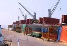 Banyak Dermaga di Sumsel Mengaku Terhalang Bongkar Muat Kapal Tongkang Banyak Dermaga di Sumsel Mengaku Terhalang Bongkar Muat Kapal Tongkang