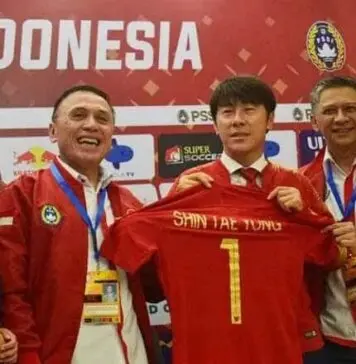 Dikontrak 4 Tahun, Shin Tae-yong Fokus Tangani Timnas Senior dan U-20 Dikontrak 4 Tahun, Shin Tae-yong Fokus Tangani Timnas Senior dan U-20