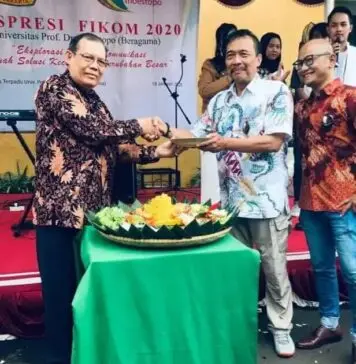 55 Tahun Fikom Moestopo Melalui Ekspresi Komunikasi