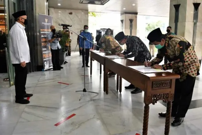 Tiga Deputi Baru Kemenkop UKM Dilantik Tiga Deputi Baru Kemenkop UKM Dilantik