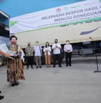 Menkop UKM Kick Off Ekspor 27 Ton Ikan ke China di Tengah Pandemi Menkop UKM Kick Off Ekspor 27 Ton Ikan ke China di Tengah Pandemi