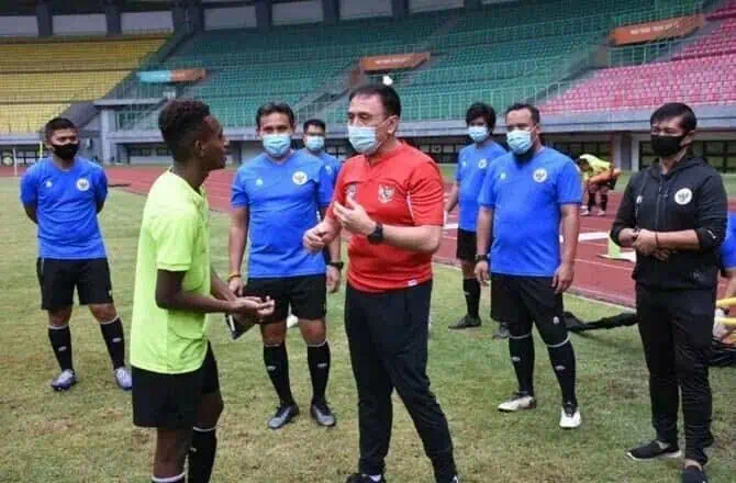 Ketum PSSI Suntik Motivasi Pemain Timnas U-16 Ketum PSSI Suntik Motivasi Pemain Timnas U-16