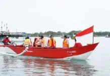 Telkomsel Bersama KKP Serahkan Bantuan 10 Kapal Nelayan Banten Telkomsel Bersama KKP Serahkan Bantuan 10 Kapal Nelayan Banten