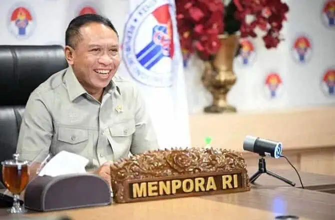Menpora Harapkan Renang dan Pencak Silat Tingkatkan Prestasi Menpora Harapkan Renang dan Pencak Silat Tingkatkan Prestasi