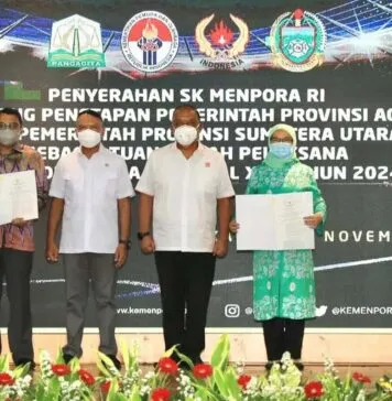 Menpora Serahkan SK Penetapan Aceh – Sumut Tuan Rumah PON XXI 2024 Menpora Serahkan SK Penetapan Aceh - Sumut Tuan Rumah PON XXI 2024
