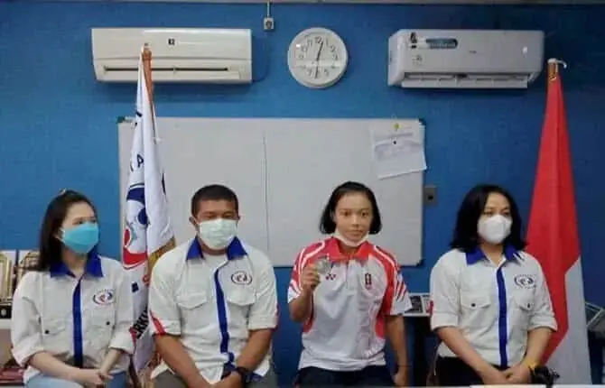 Atlet Putri Indonesia Raih Medali Perak Kejuaraan Dunia Junior Sambo Atlet Putri Indonesia Raih Medali Perak Kejuaraan Dunia Junior Sambo
