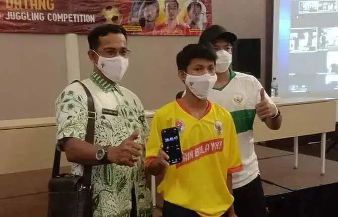 Ashari Si-Jago Juggling Yang Bercita-cita Menjadi Pemain Timnas Ashari Si-Jago Juggling Yang Bercita-cita Menjadi Pemain Timnas