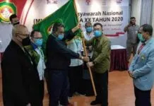 Komarudin Simanjuntak Ketua Umum PP Pertina yang Baru Komarudin Simanjuntak Ketua Umum PP Pertina yang Baru