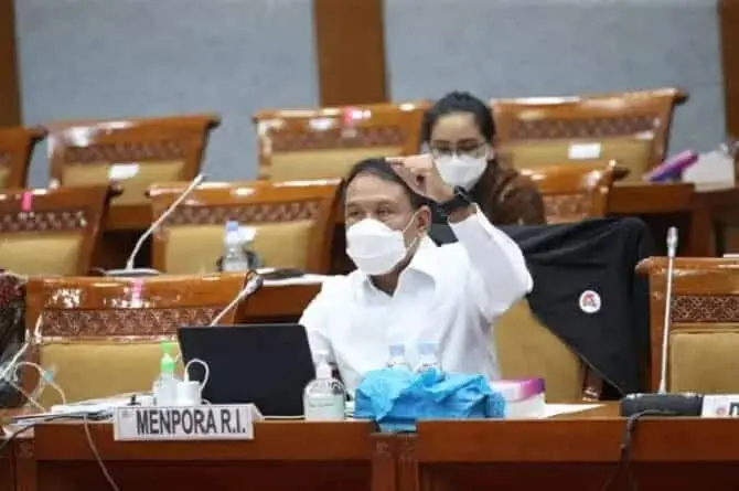 Menpora Rajer DPR 2