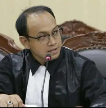 Gubernur Banten Adukan detik.com ke Dewan Pers Gubernur Banten Adukan detik.com ke Dewan Pers