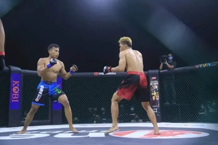 Kuncian Guillotine Choke, Bawa Laode Rebut Gelar Sabuk Interim Kelas Featherweight Kuncian Guillotine Choke, Bawa Laode Rebut Gelar Sabuk Interim Kelas Featherweight