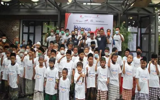 Khitanan Bakrie Amanah Ceria, Hadirkan Senyum 75 Anak Negeri Khitanan Bakrie Amanah Ceria, Hadirkan Senyum 75 Anak Negeri
