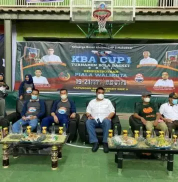 Bentuk Silaturahmi di Lapangan Basket Ala KBA SMPN 5 Makassar