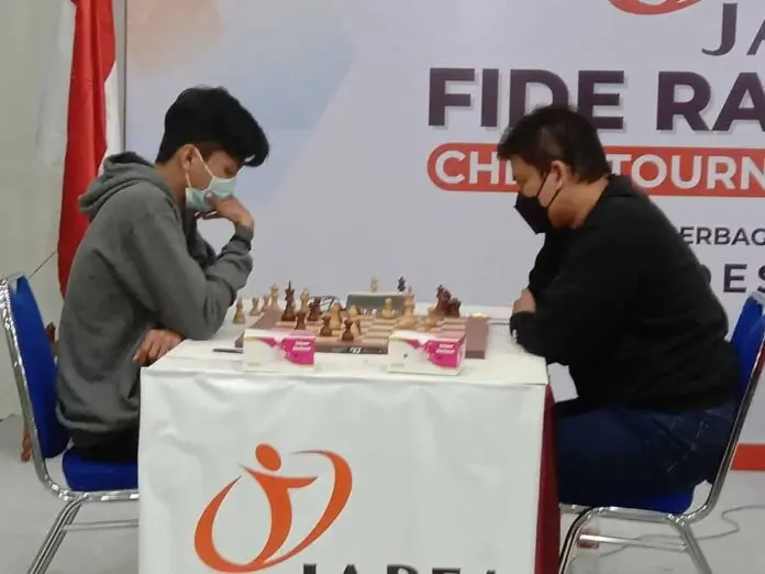 Susanto Megaranto-Surya Wahyudi Bersaing Ketat Raih Gelar Juara JAPFA FIDE Rated Susanto Megaranto-Surya Wahyudi Bersaing Ketat Raih Gelar Juara JAPFA FIDE Rated