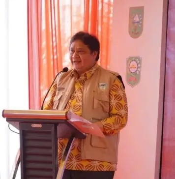 Petani Sawit Minta Perpanjangan Jabatan Presiden Jokowi, Airlangga Hartarto Janji akan Sampaikan Aspirasi