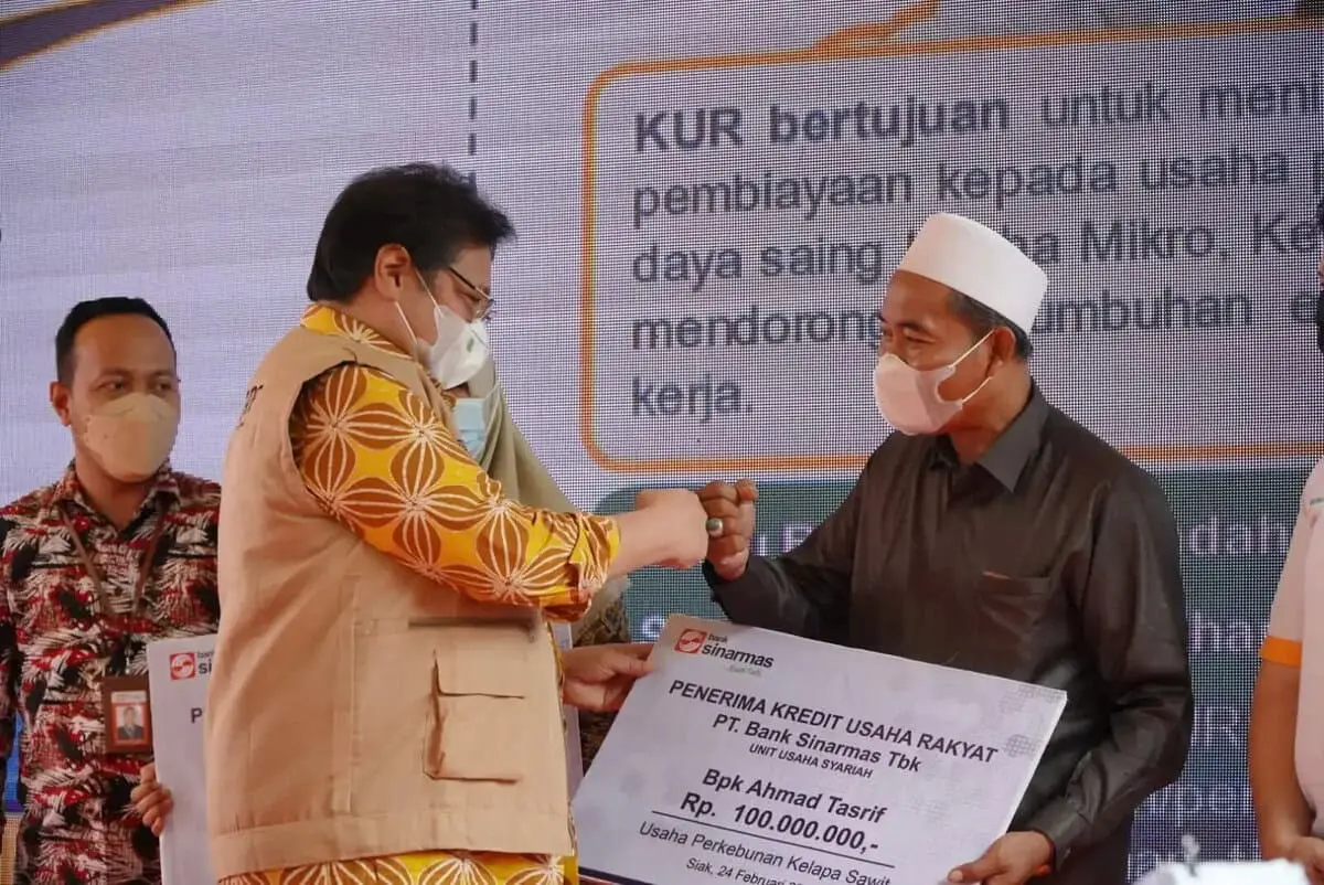 Petani Sawit Minta Perpanjangan Jabatan Presiden Jokowi,  Airlangga Hartarto Janji akan Sampaikan Aspirasi