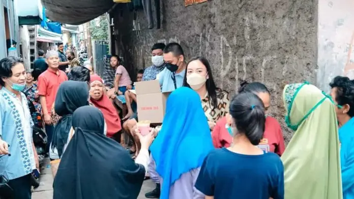 Hari Kartini: Aksi Safari Ramadan Alia Laksono Sasar Kaum Perempuan, Ini Harapannya Hari Kartini: Aksi Safari Ramadan Alia Laksono Sasar Kaum Perempuan, Ini Harapannya