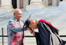Guru Honor Papua Bergaji 100 Ribu Per Bulan Sukses Kuliahkan Anaknya Di Universitas Harvard AS
