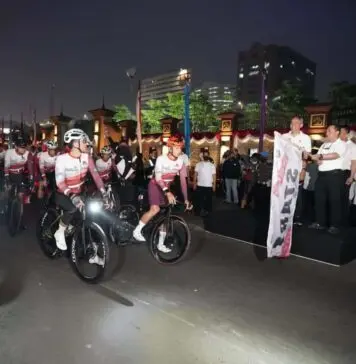 Kapolri Lepas Pesepeda yang Pecahkan Rekor MURI, Gowes Sejauh 508 Km
