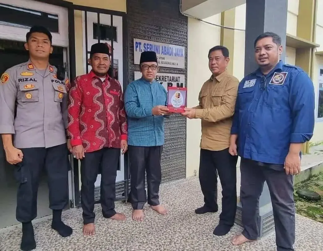 Antisipasi Gejolak Ditahun Politik, Ikatan Keluarga Besar Madura Kalbar Ajak Masyarakat Jaga Kondusifitas Antisipasi Gejolak Ditahun Politik, Ikatan Keluarga Besar Madura Kalbar Ajak Masyarakat Jaga Kondusifitas
