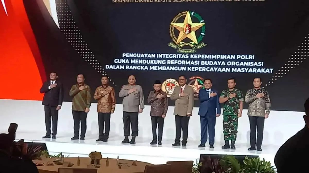 Seminar Sekolah Sespimti Dikreg ke-31 dan Sespimen Dikreg ke 62 TA 2022, Kapolri: Pentingnya Integritas Kepemimpinan dan Budaya Organisasi Seminar Sekolah Sespimti Dikreg ke-31 dan Sespimen Dikreg ke 62 TA 2022, Kapolri: Pentingnya Integritas Kepemimpinan dan Budaya Organisasi