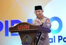 Kapolri Tekankan Pentingnya Jaga Persatuan-Kesatuan Bangsa Dihadapan Angkatan Muda Muhammadiyah Kapolri Tekankan Pentingnya Jaga Persatuan-Kesatuan Bangsa Dihadapan Angkatan Muda Muhammadiyah