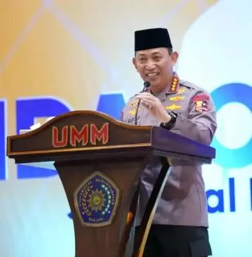 Kapolri Tekankan Pentingnya Jaga Persatuan-Kesatuan Bangsa Dihadapan Angkatan Muda Muhammadiyah Kapolri Tekankan Pentingnya Jaga Persatuan-Kesatuan Bangsa Dihadapan Angkatan Muda Muhammadiyah