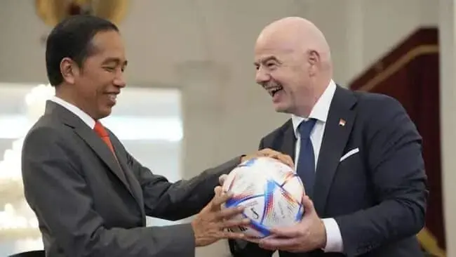 Presiden-FIFA-Puji-Pesona-Indonesia-di-KTT-G20-Bali
