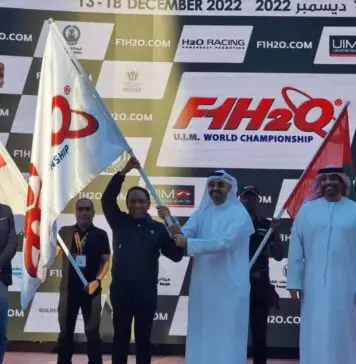 Menpora Resmi Terima Keketuaan F1H2O Danau Toba 2023
