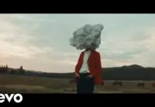 Lirik Lagu Head In The Clouds dan Terjemahan - Hayd