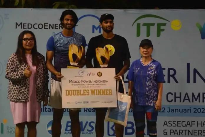 Medco Power Indonesia International Tennis Championships: Gelar Ganda Milik India Medco Power Indonesia International Tennis Championships: Gelar Ganda Milik India
