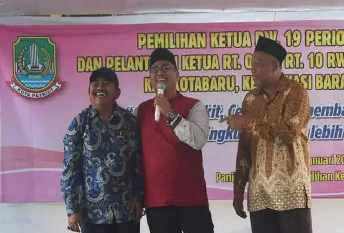 Lurah Kotabaru Bekasi Barat Apresiasi Pemilihan Ketua RW 19 Lurah Kotabaru Bekasi Barat Apresiasi Pemilihan Ketua RW 19