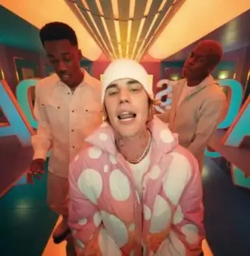 Lirik Lagu Peaches dan Terjemahan – Justin Bieber, Daniel Caesar, Giveon Lirik Lagu Peaches dan Terjemahan - Justin Bieber, Daniel Caesar, Giveon