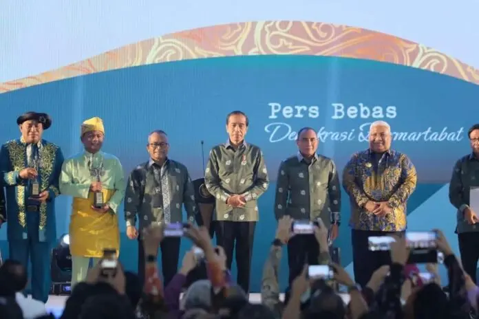 Hadiri HPN 2023 di Medan, Jokowi Nilai Pers Saat Sudah Cukup Bebas Hadiri HPN 2023 di Medan, Jokowi Nilai Pers Saat Sudah Cukup Bebas