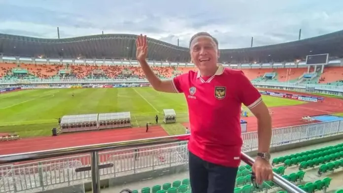 Hari-Hari Terakhir Jabatannya, Iwan Bule Tetap Dedikasikan Diri untuk Sepakbola Indonesia Hari-Hari Terakhir Jabatannya, Iwan Bule Tetap Dedikasikan Diri untuk Sepakbola Indonesia