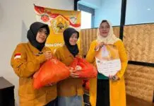 Ratih Widyawati dan Herliana Wijaya Kusumah Peringati Isra Miraj dengan Berbagi Sembako Ratih Widyawati dan Herliana Wijaya Kusumah Peringati Isra Miraj dengan Berbagi Sembako