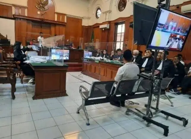 Karyawan Sebut Direksi Terlibat Penyekapan di Kasus BBM PT Meratus Milik Charles Manaro Karyawan Sebut Direksi Terlibat Penyekapan di Kasus BBM PT Meratus Milik Charles Manaro