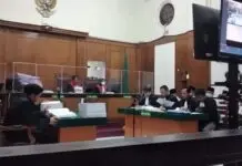 Saksi Ungkap Keterlibatan Oknum TNI Polri Dalam Penyekapan Dirinya Saksi Ungkap Keterlibatan Oknum TNI Polri Dalam Penyekapan Dirinya