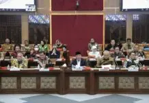 Plt Menpora Tegaskan Sikap Pemerintah Terkait Piala Dunia U-20 pada Raker Bersama Komisi X DPR RI