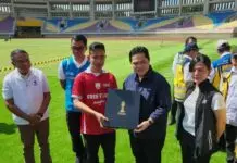 Tinjau Stadion Manahan: Erick Thohir Ingatkan Soal Ruang Sponsor Tinjau Stadion Manahan: Erick Thohir Ingatkan Soal Ruang Sponsor