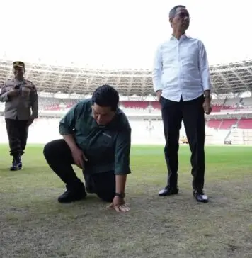Erick Thohir: Kondisi Rumput Stadion Utama GBK Memprihatinkan Erick Thohir: Kondisi Rumput Stadion Utama GBK Memprihatinkan
