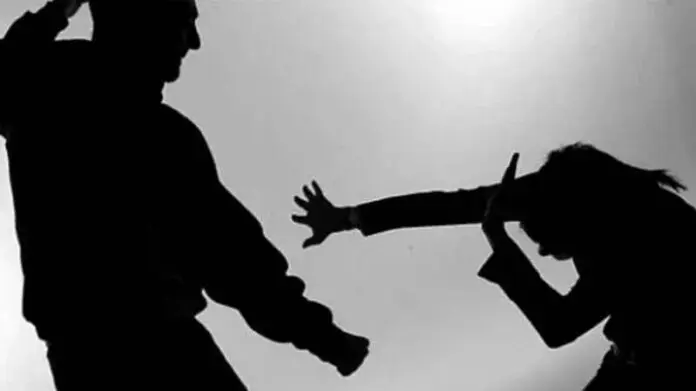 Hampir 2 Tahun Kasus Pengeroyokan kepada Seorang Ibu Rumah Tangga Mandek di Kejari Jakarta Utara Hampir 2 Tahun Kasus Pengeroyokan kepada Seorang Ibu Rumah Tangga Mandek di Kejari Jakarta Utara