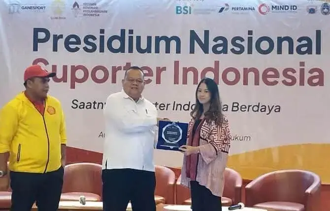 Presidium Nasional Suporter Indonesia : Kemenpora Berharap Suporter Bersatu Presidium Nasional Suporter Indonesia : Kemenpora Berharap Suporter Bersatu