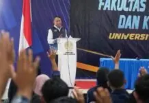Menpora Beri Kuliah Penerapan DBON pada Mahasiswa FIKK Unesa Menpora Beri Kuliah Penerapan DBON pada Mahasiswa FIKK Unesa