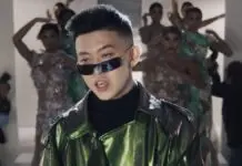 Lirik Lagu 100 Degrees dan Terjemahan – Rich Brian Lirik Lagu 100 Degrees dan Terjemahan - Rich Brian