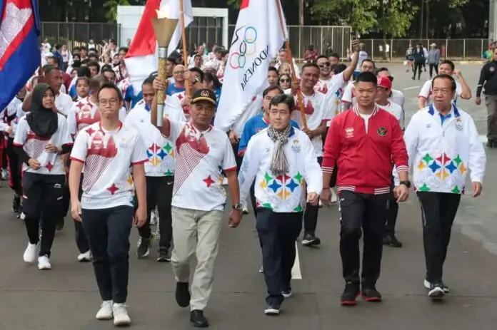 Plt  Menpora Hadiri Torch Relay  SEA Games 2023 Kamboja