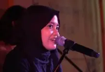 Lirik Lagu Bertahan Tanpa Arah – Hanin Dhiya Lirik Lagu Bertahan Tanpa Arah - Hanin Dhiya