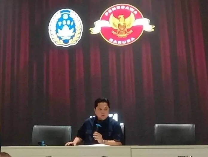 Presiden Jokowi Dukung Erick Thohir Bersihkan Sepak bola Indonesia Presiden Jokowi Dukung Erick Thohir Bersihkan Sepak bola Indonesia